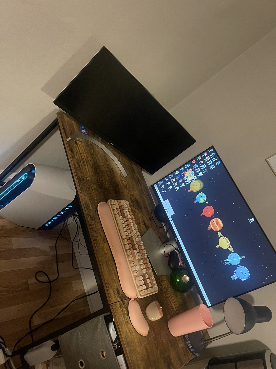 Working Desk
