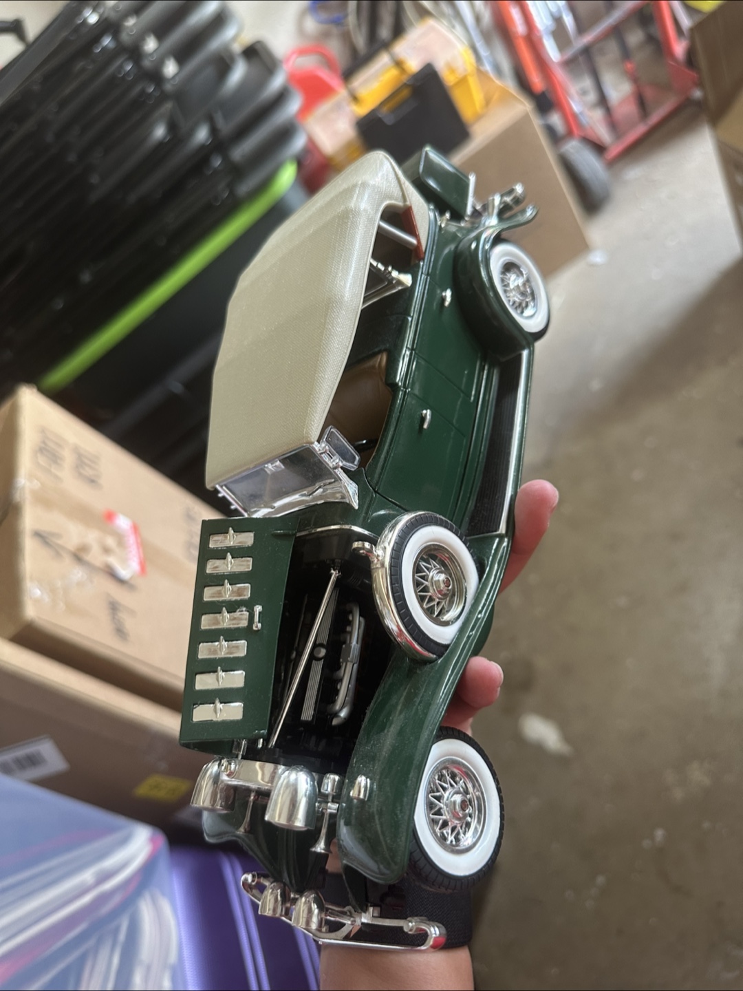 Lot of 4 1:18 Scale Model Cars - photo 2