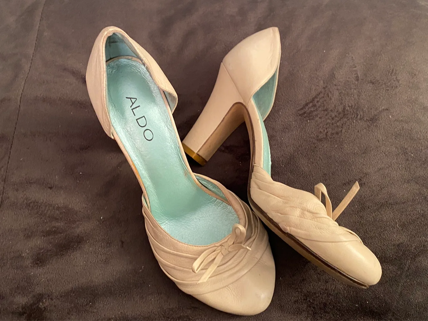 BEIGE ALDO HEELS thumbnail