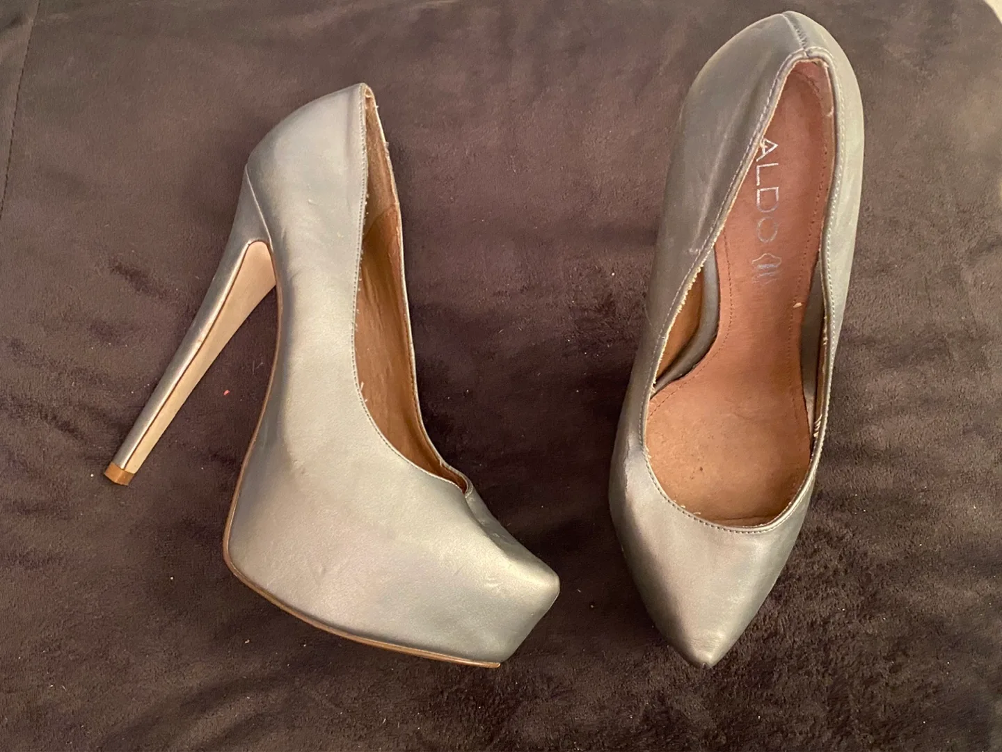SILVER PLATFORM ALDO HEELS thumbnail