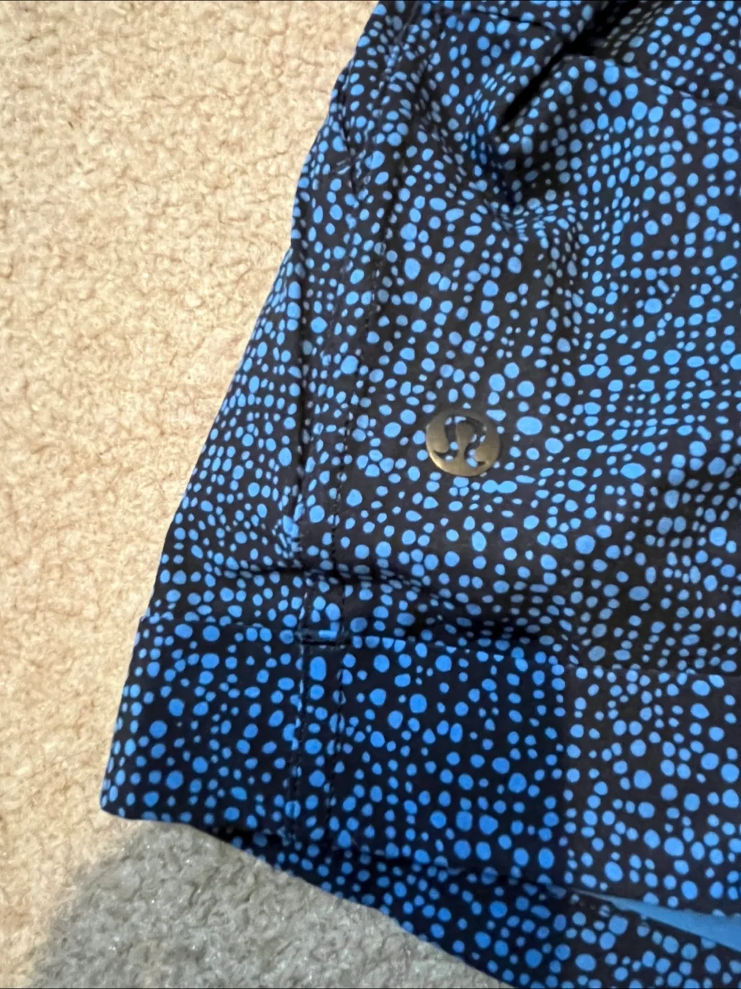 Lululemon Shorts Size 4 image indicator(3)
