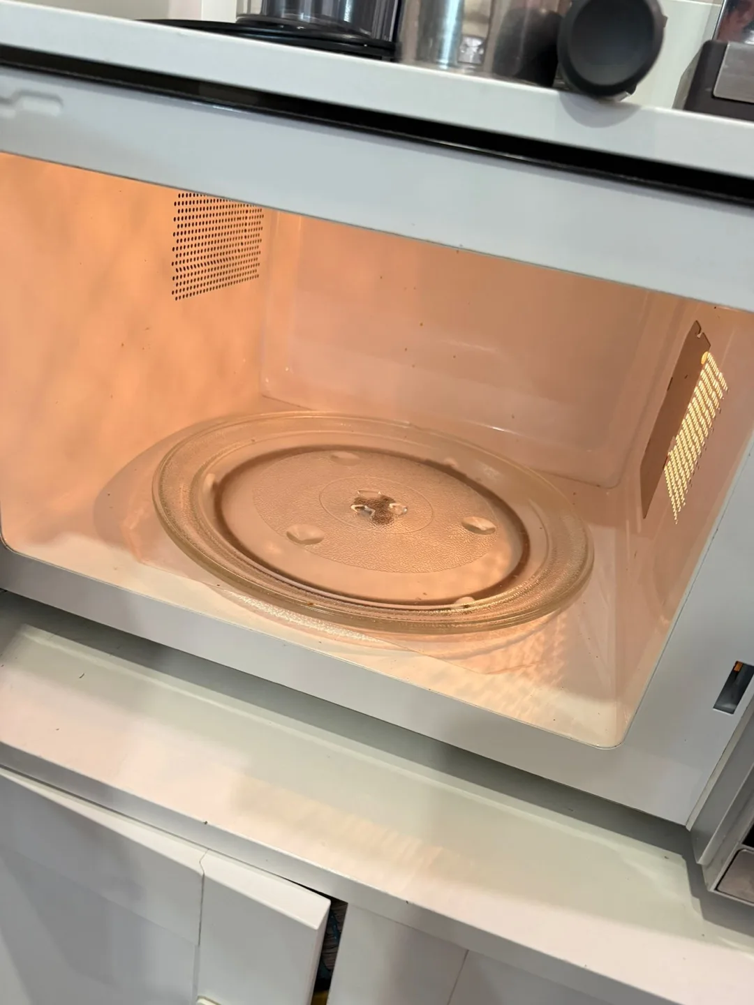 Hamilton Beach Microwave - Stainless Steel image indicator(2)