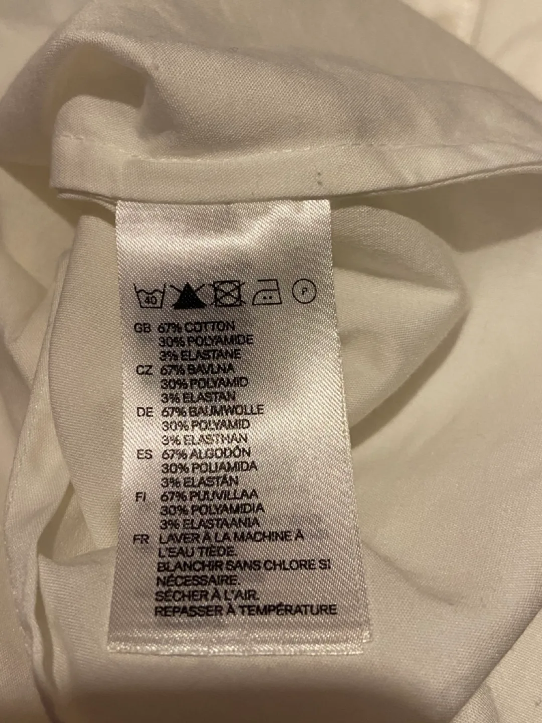 Women’s white shirt sz6 image indicator(4)