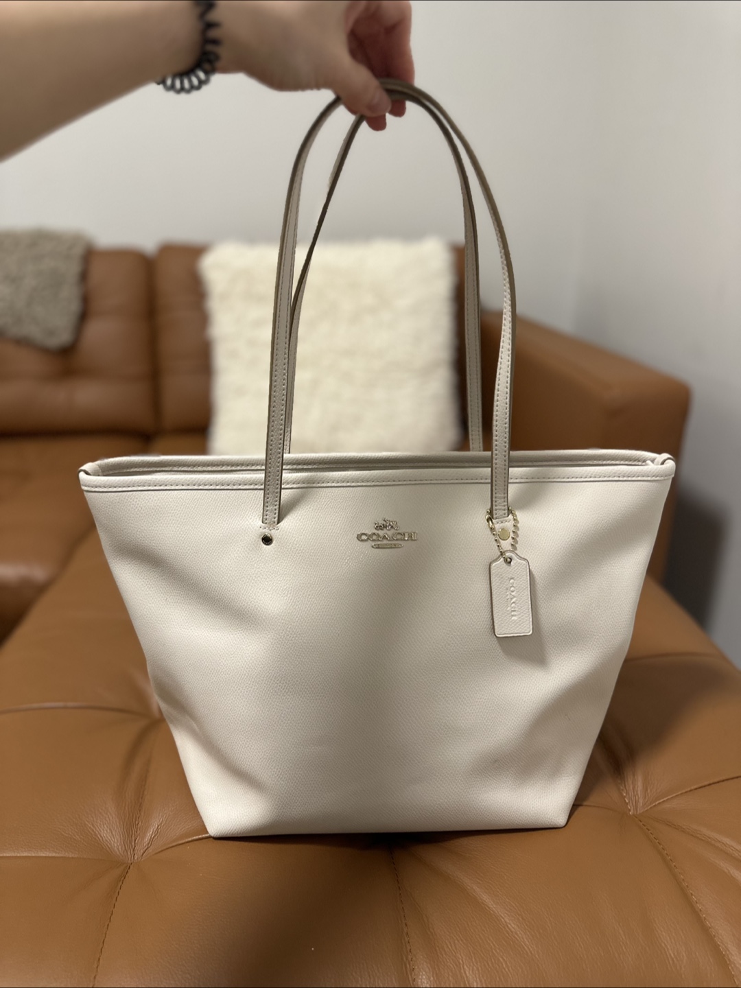 Coach City Tote Zip-Top Bag Large Capacity - Off-White