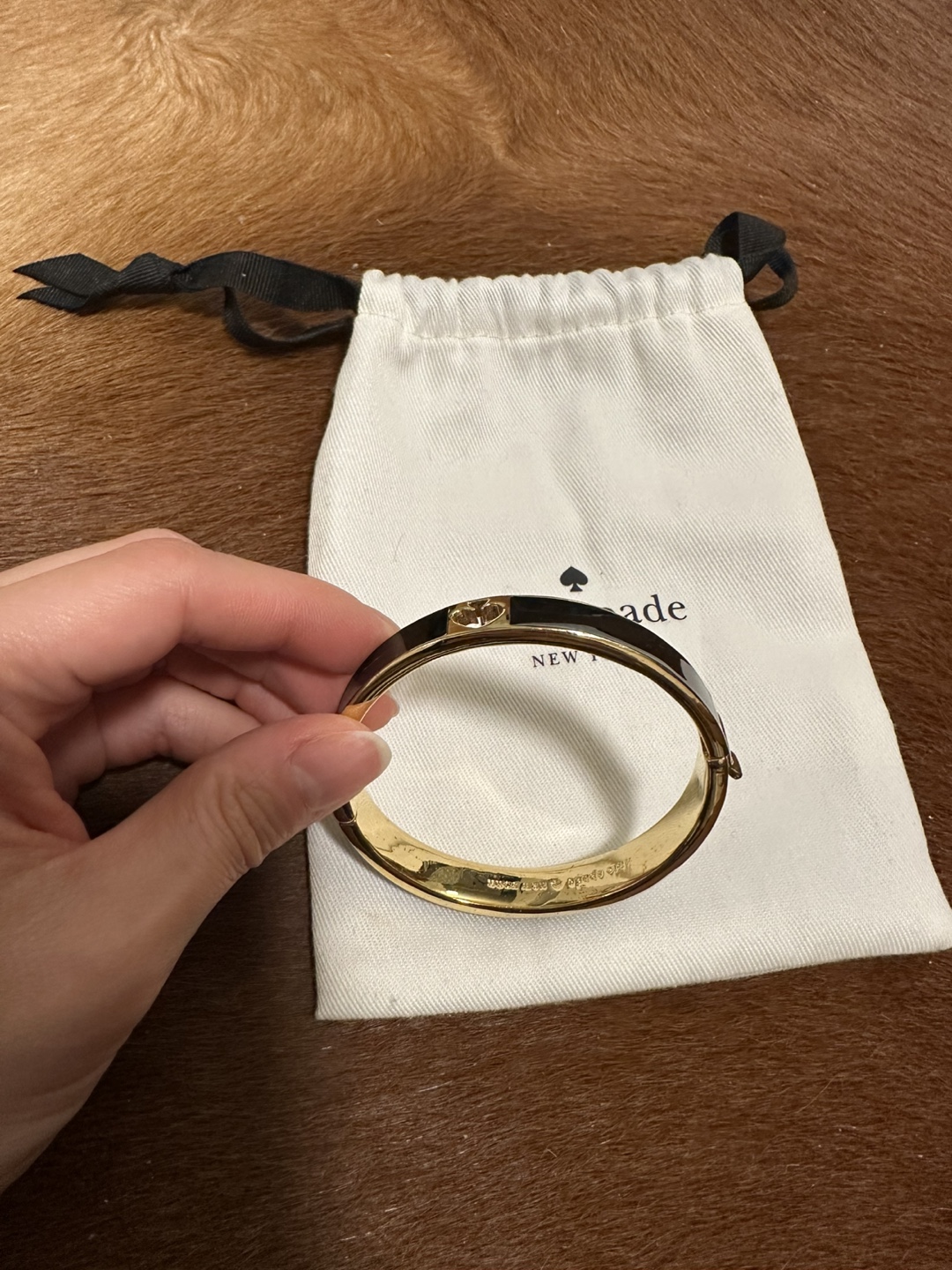 Kate Spade New York Black and Gold Hinged Bangle Bracelet - photo 3