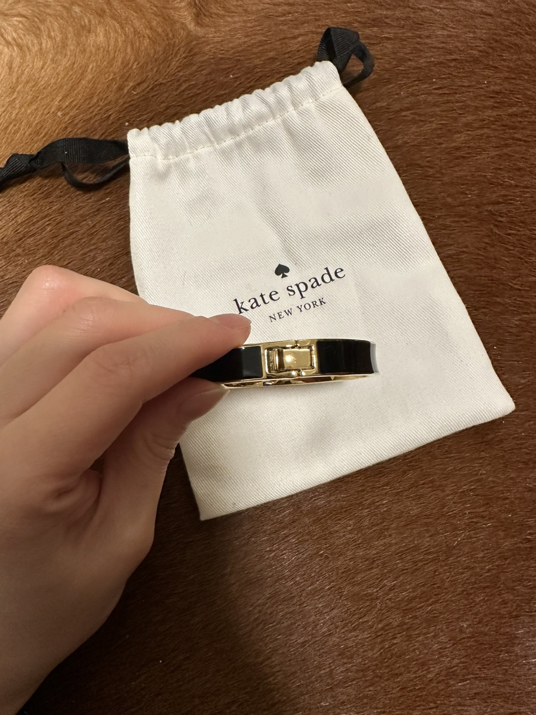 Kate Spade New York Black and Gold Hinged Bangle Bracelet - photo 4