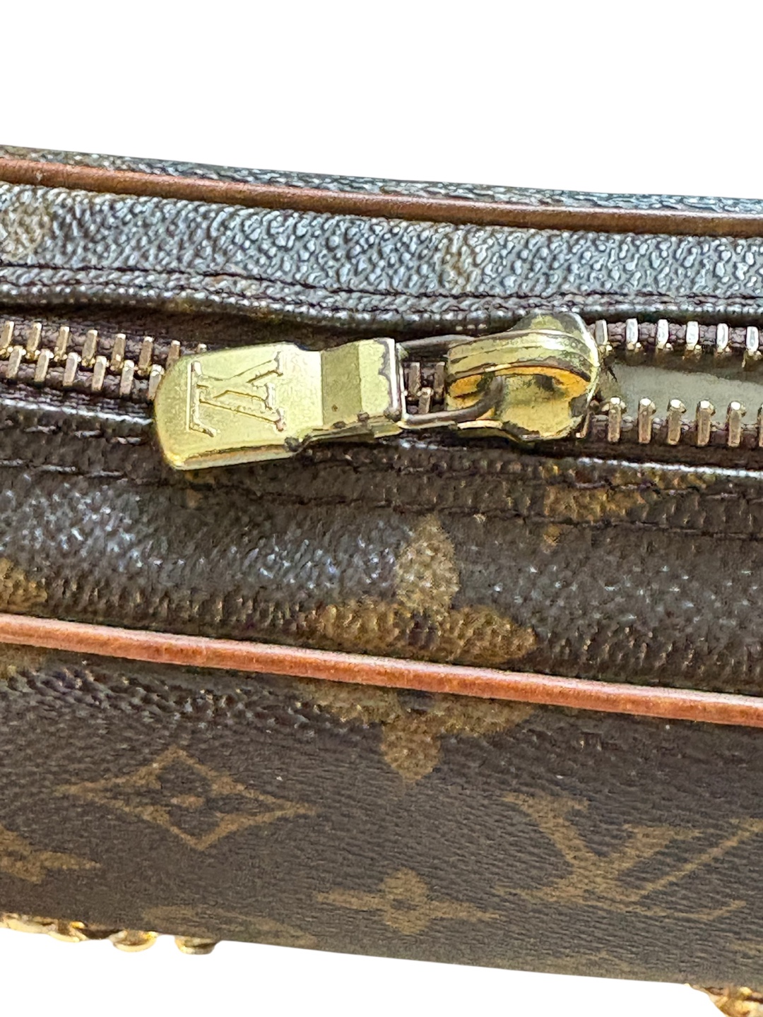 Louis Vuitton Pochette Accessoires Monogram Canvas Crossbody Bag - photo 4
