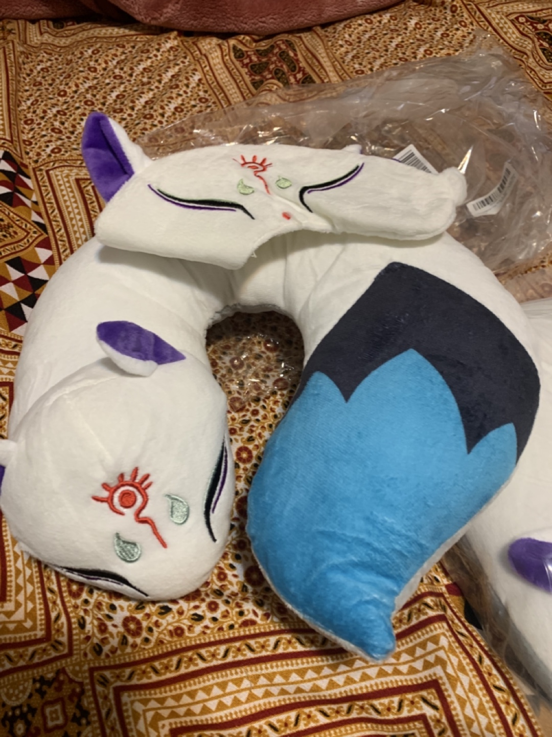 Kitsune Neck Pillow and Sleep Mask Set - photo 3