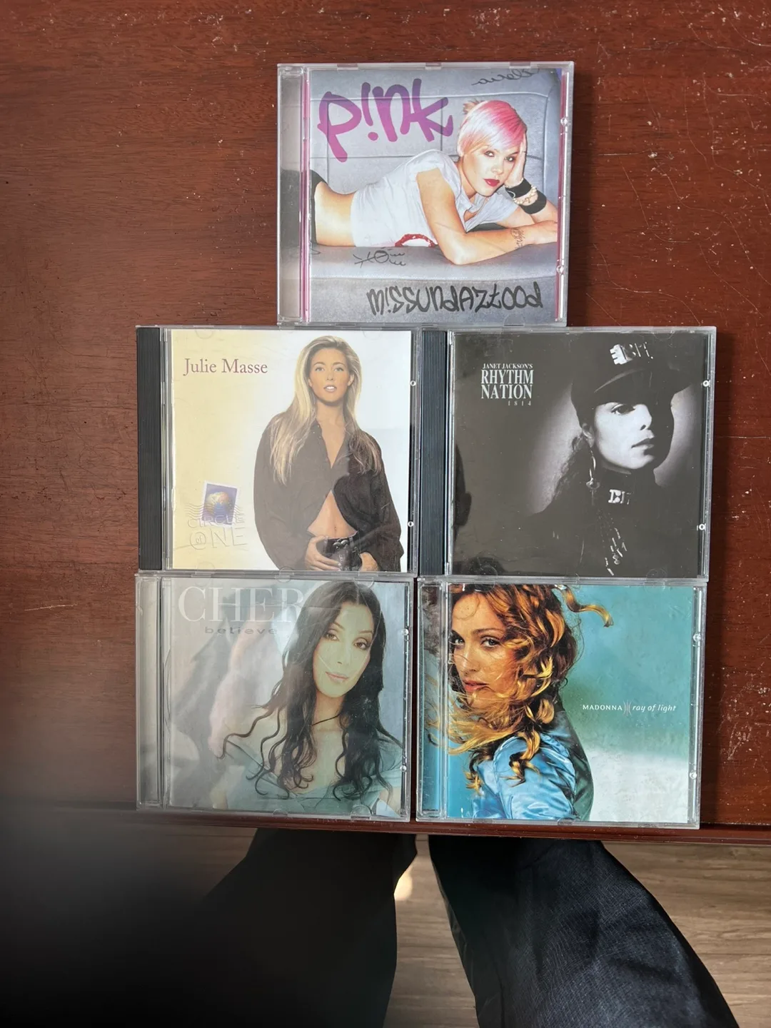 5 pop music cds thumbnail