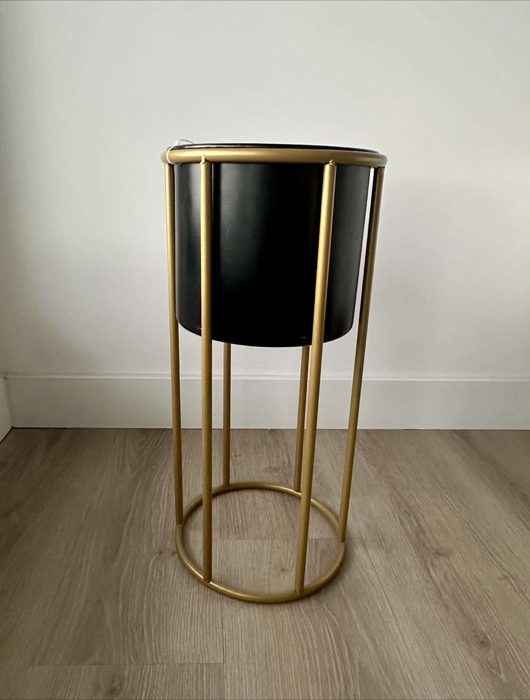 Plant Stand - photo 3