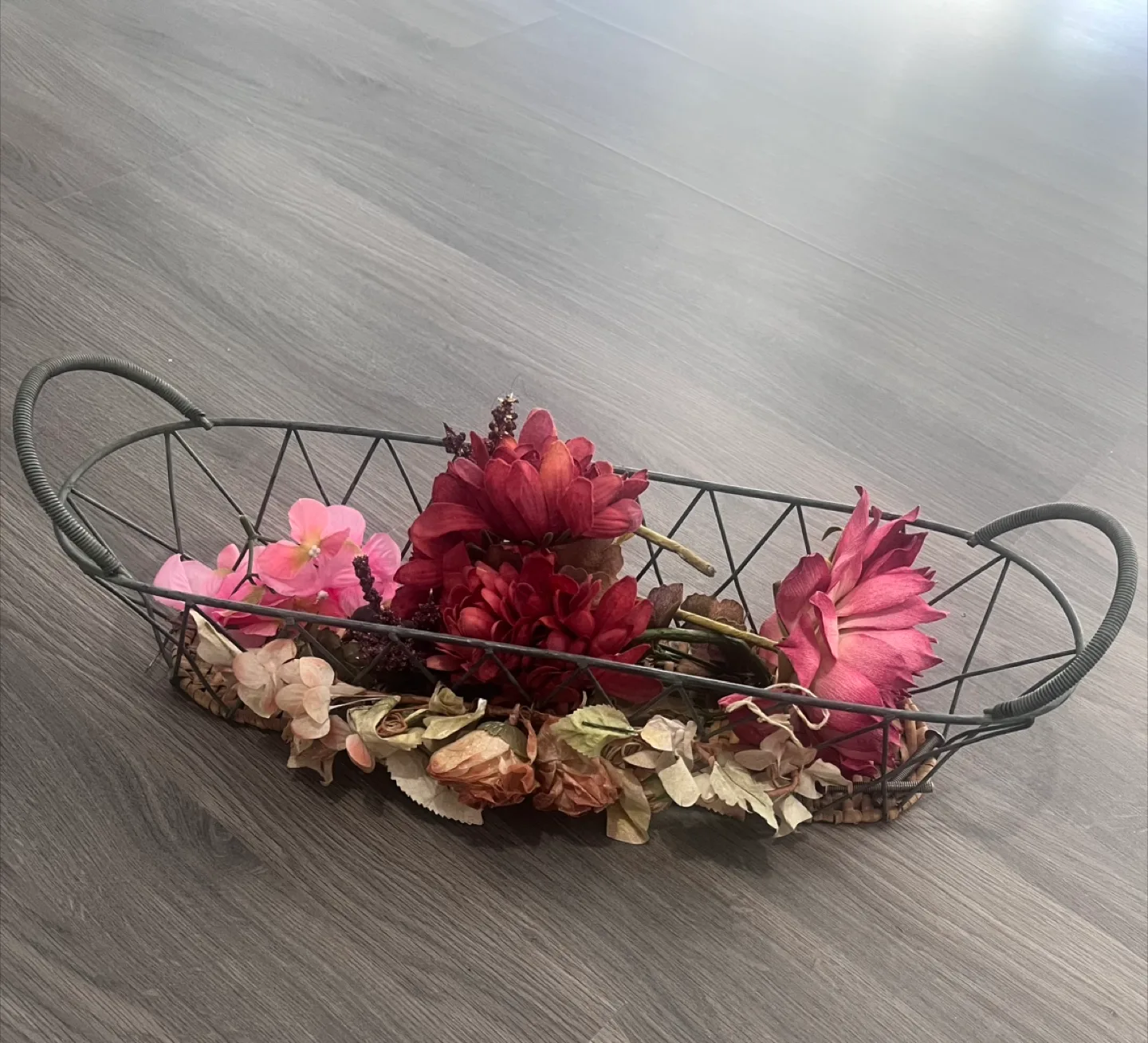 Moving sale - Wire Basket with Flowers, Planter and Figurine image indicator(3)