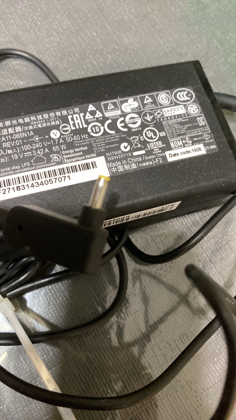Acer Laptop Power Adapter 65W - photo 2