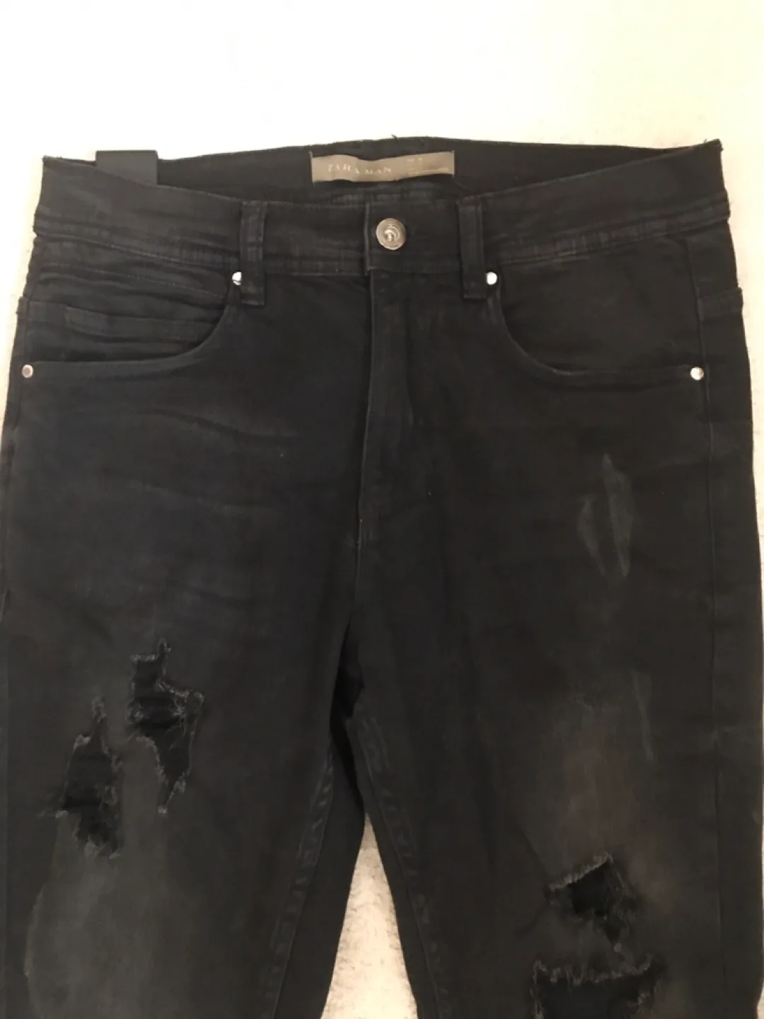 Zara Man Black Distressed Jeans Size 31 image indicator(2)