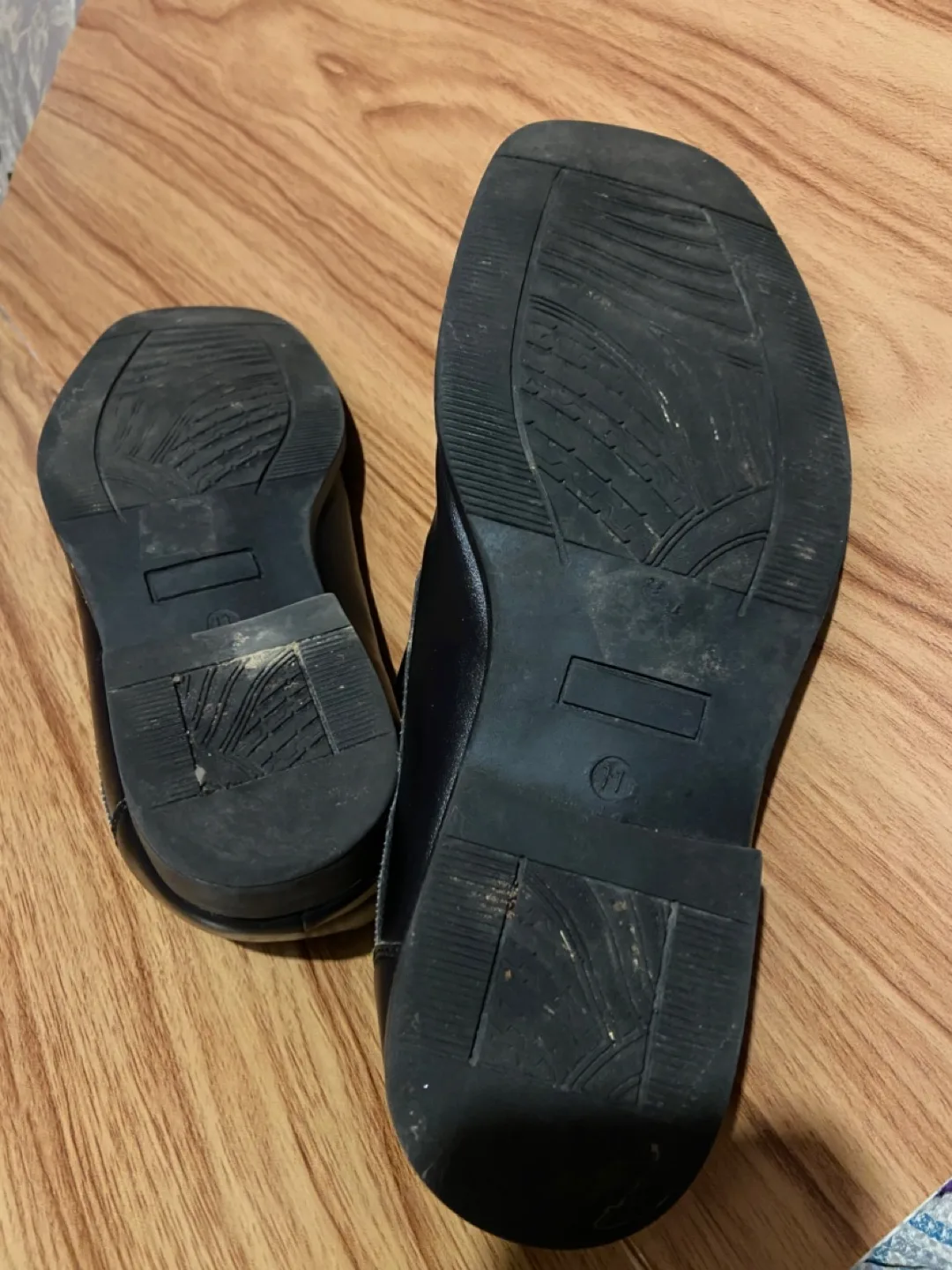 Men’s dress shoes sz11 image indicator(4)