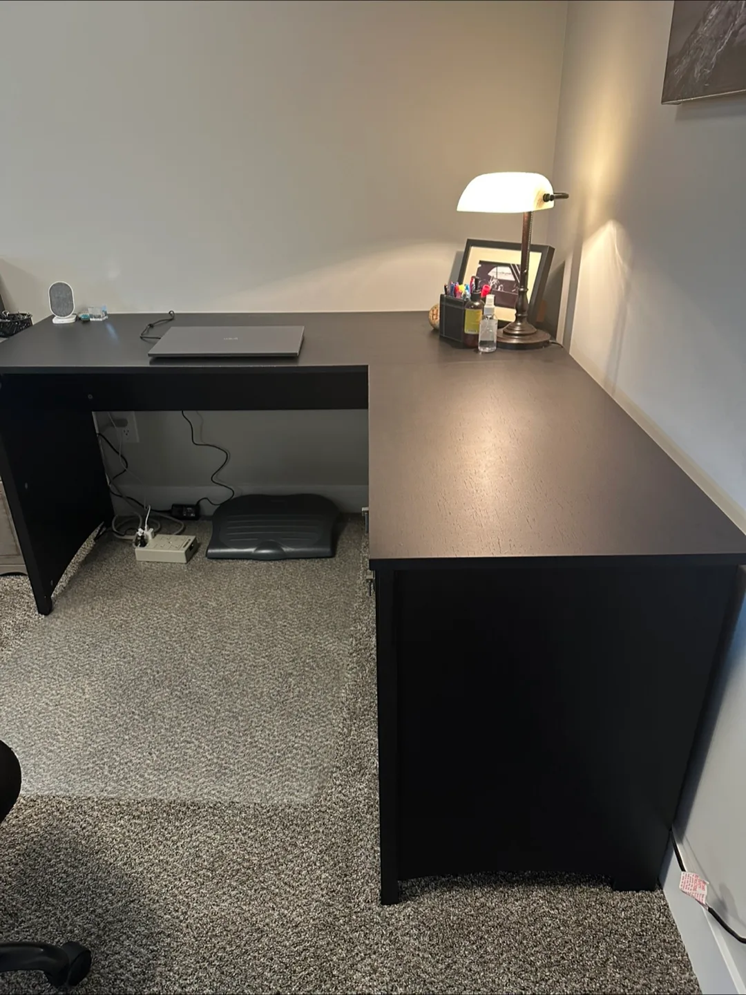 L shaped desk