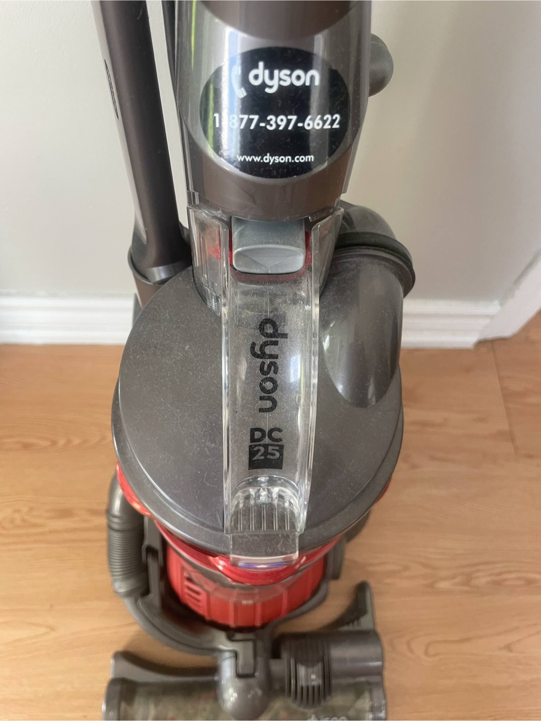 Dyson Ball DC25 Full Kit Vacuum Cleaner - photo 2