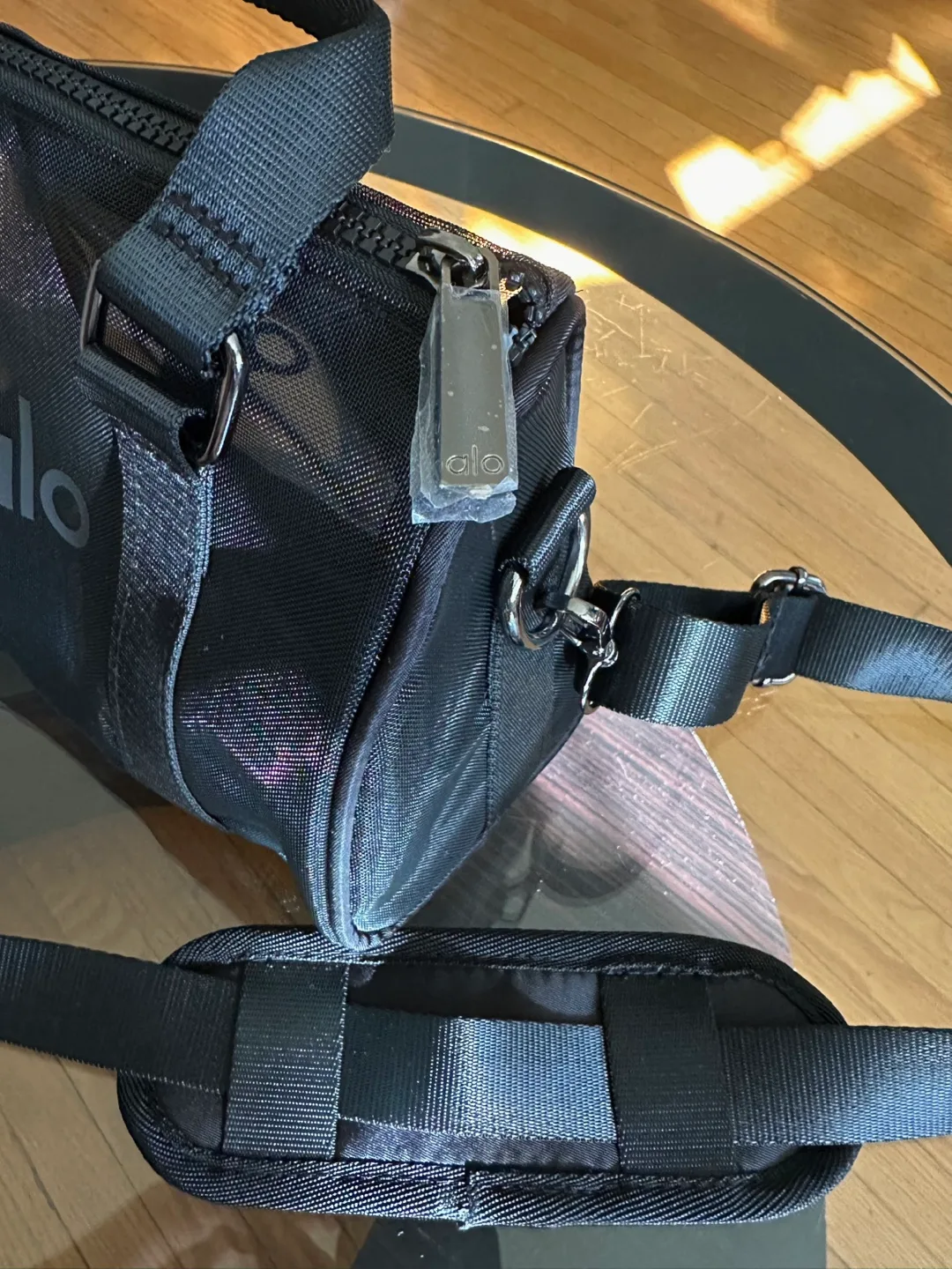 Alo Yoga Mini Sheer Duffle Bag - Black image indicator(4)