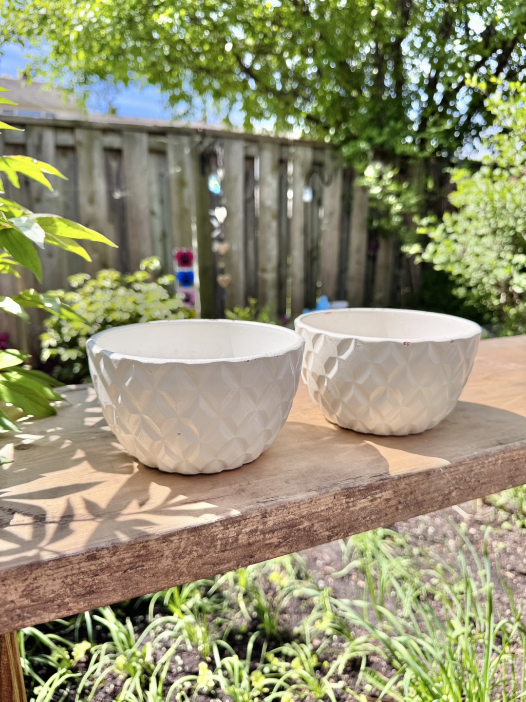 Flower Pot - White,Needs Repaint