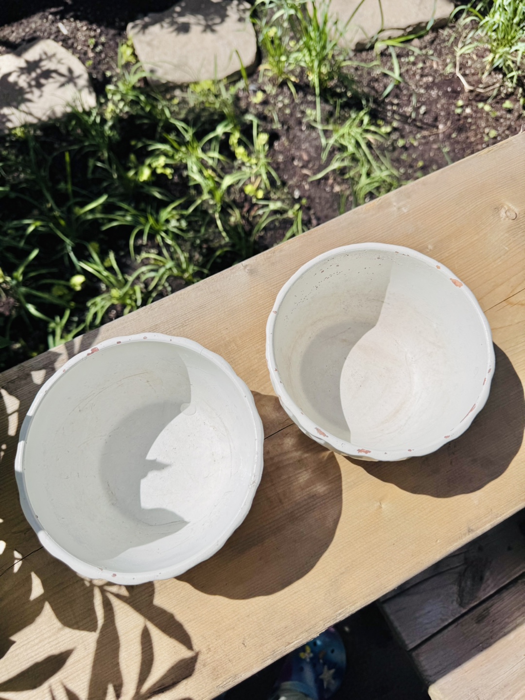 Flower Pot - White,Needs Repaint - photo 3