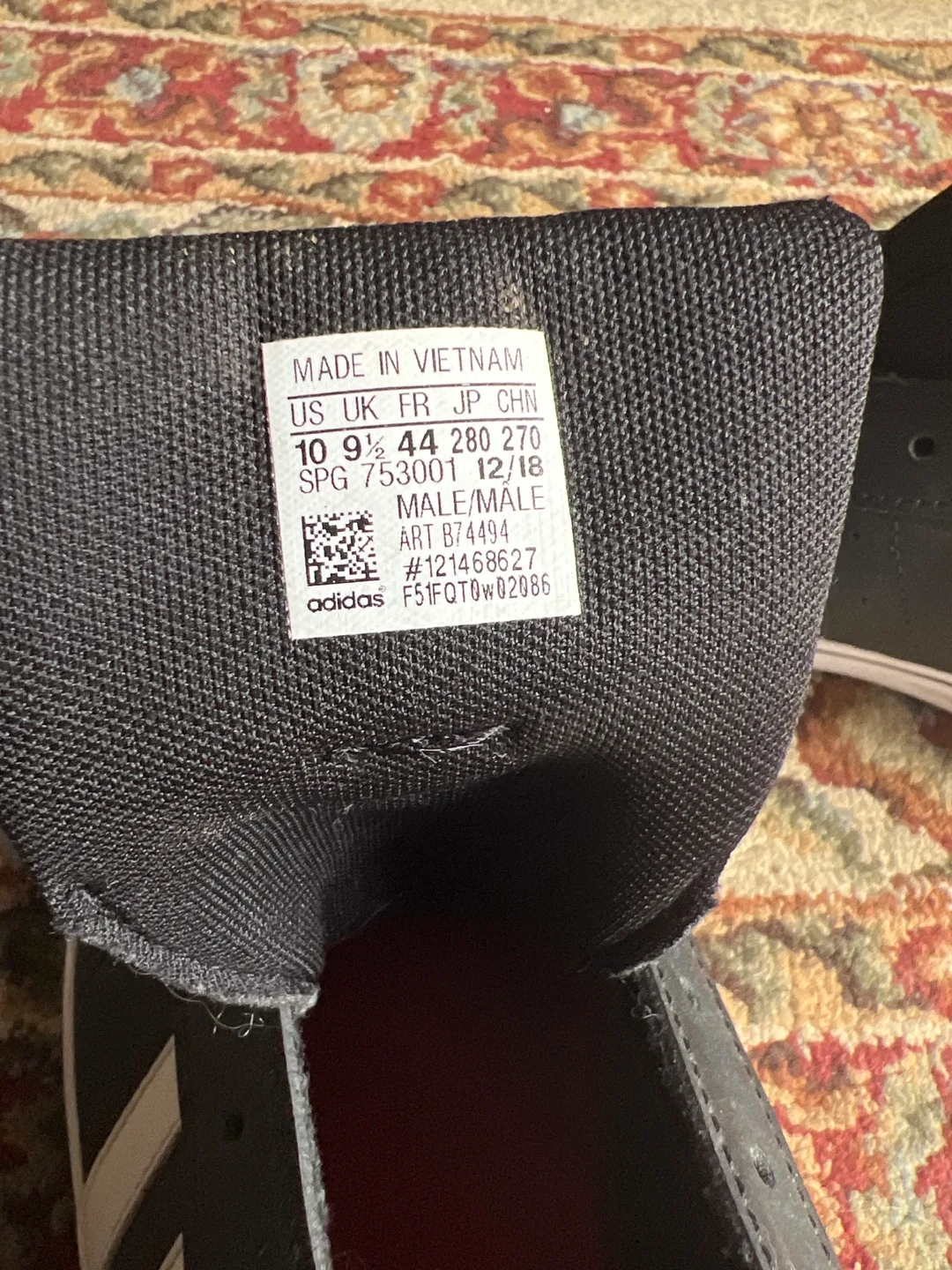 Adidas Men's Black Sneakers - Size 10 image indicator(4)