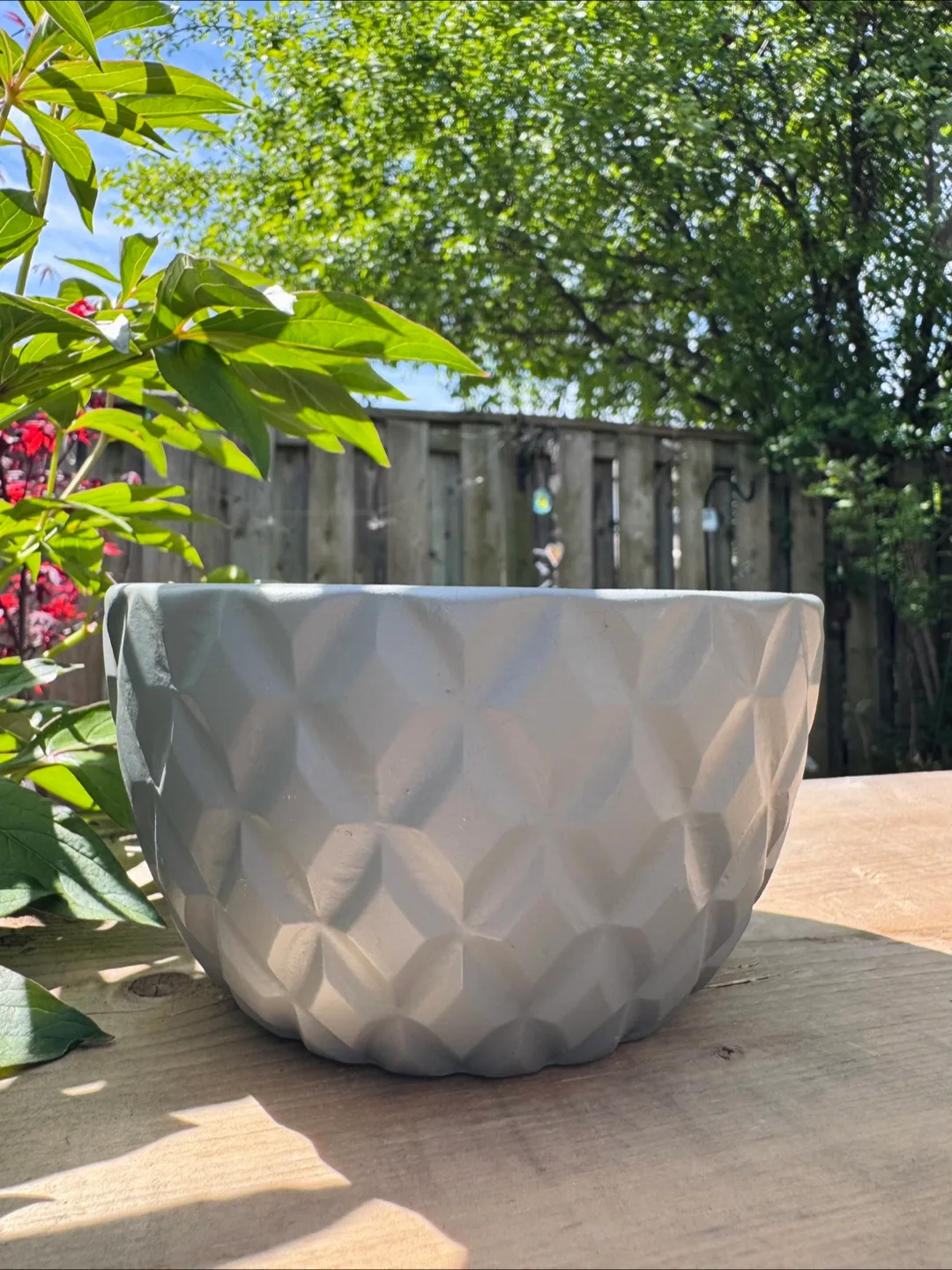 Flower Pot - Grey Round thumbnail