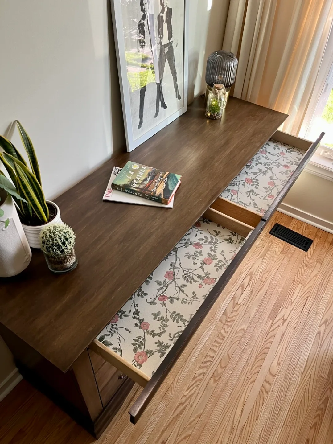 Beautiful Rustic Dresser - 8 Drawers image indicator(3)