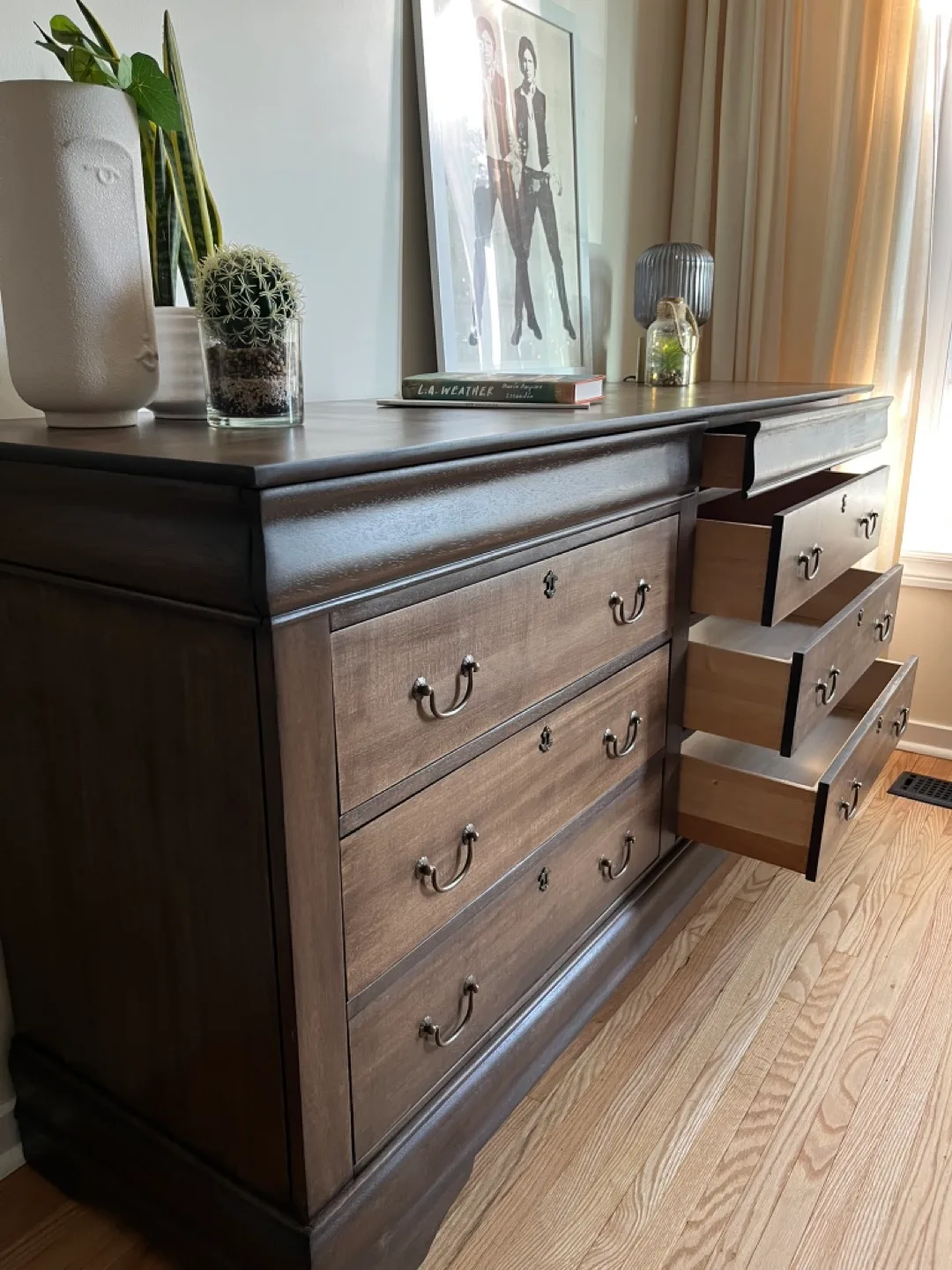 Beautiful Rustic Dresser - 8 Drawers image indicator(2)