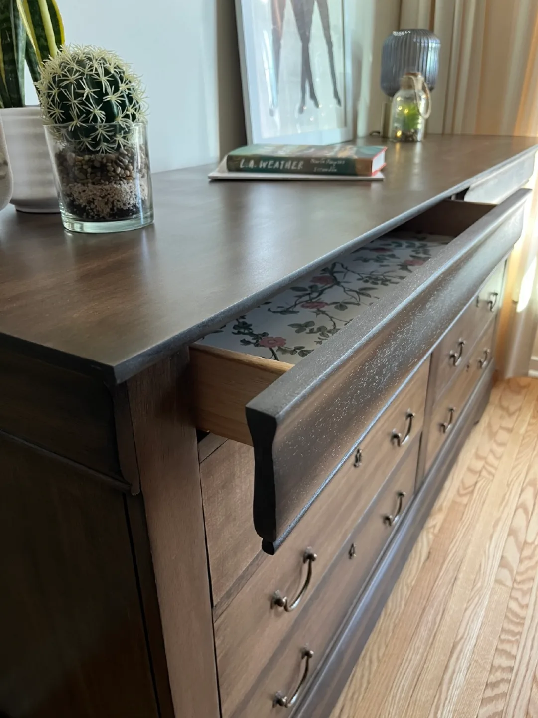 Beautiful Rustic Dresser - 8 Drawers image indicator(7)