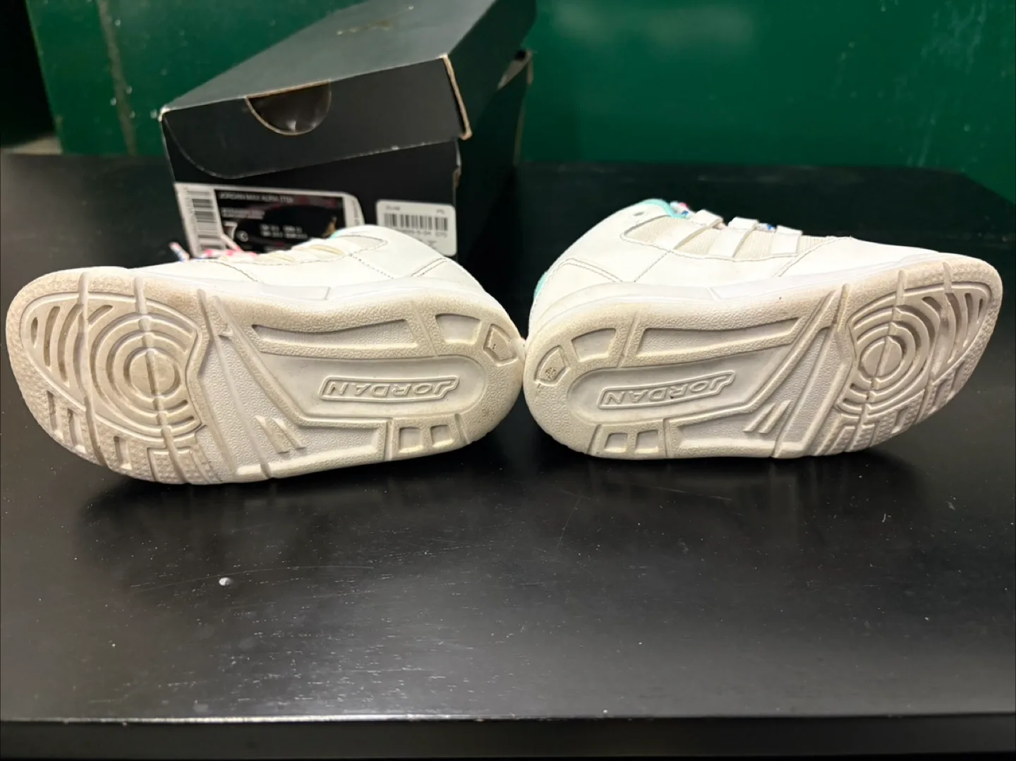 Infant Jordan Shoes Size 7C image indicator(3)