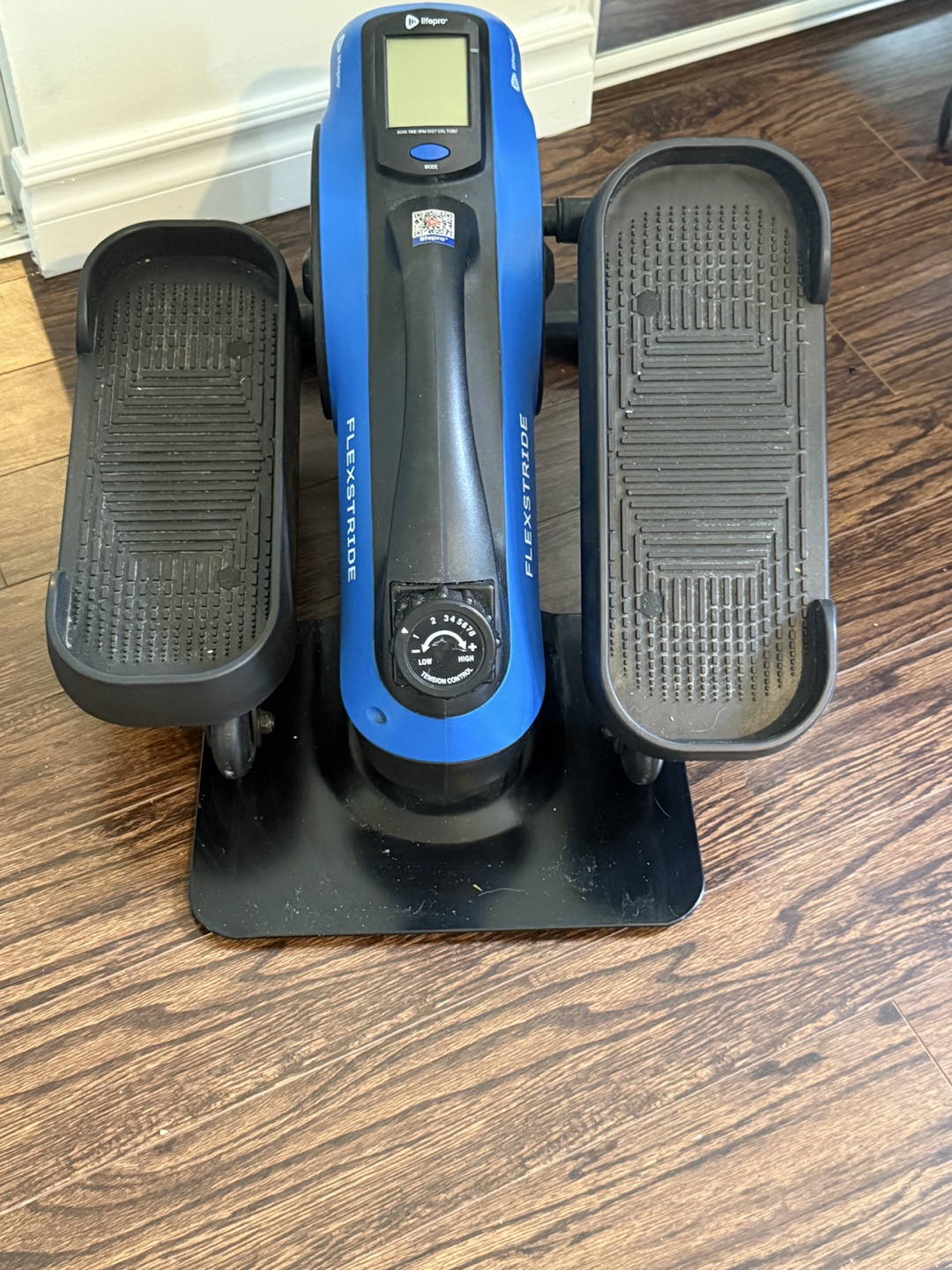 Exercise machine. Seated/standing - photo 3