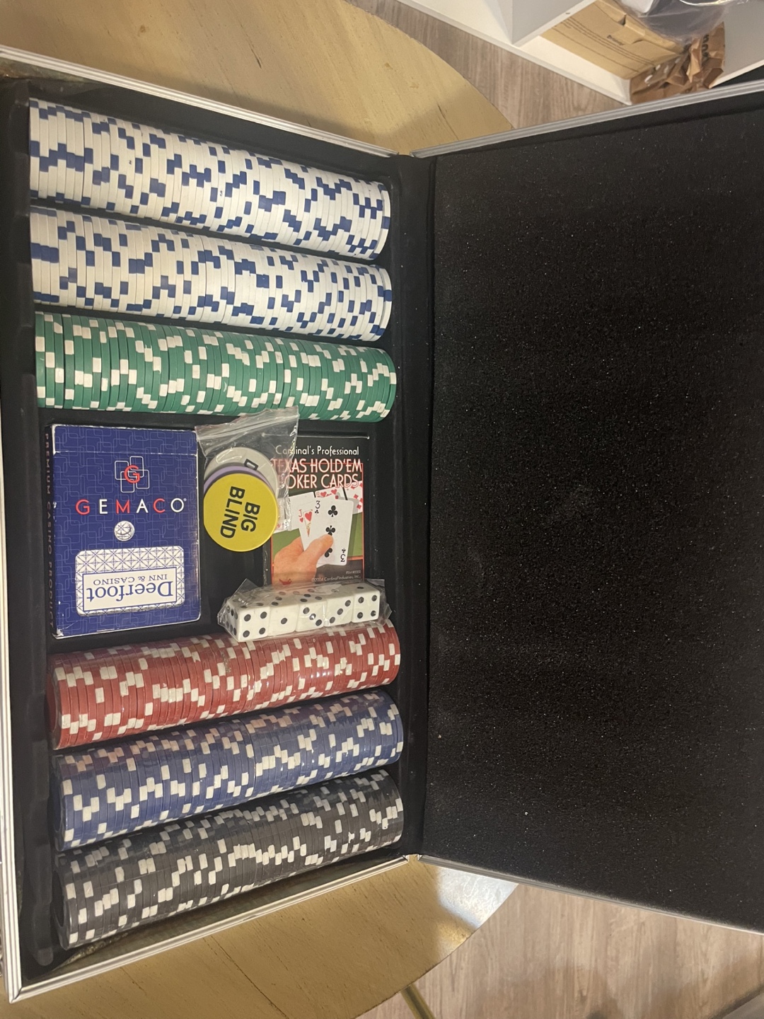 Poker Set in Aluminum Case - photo 2