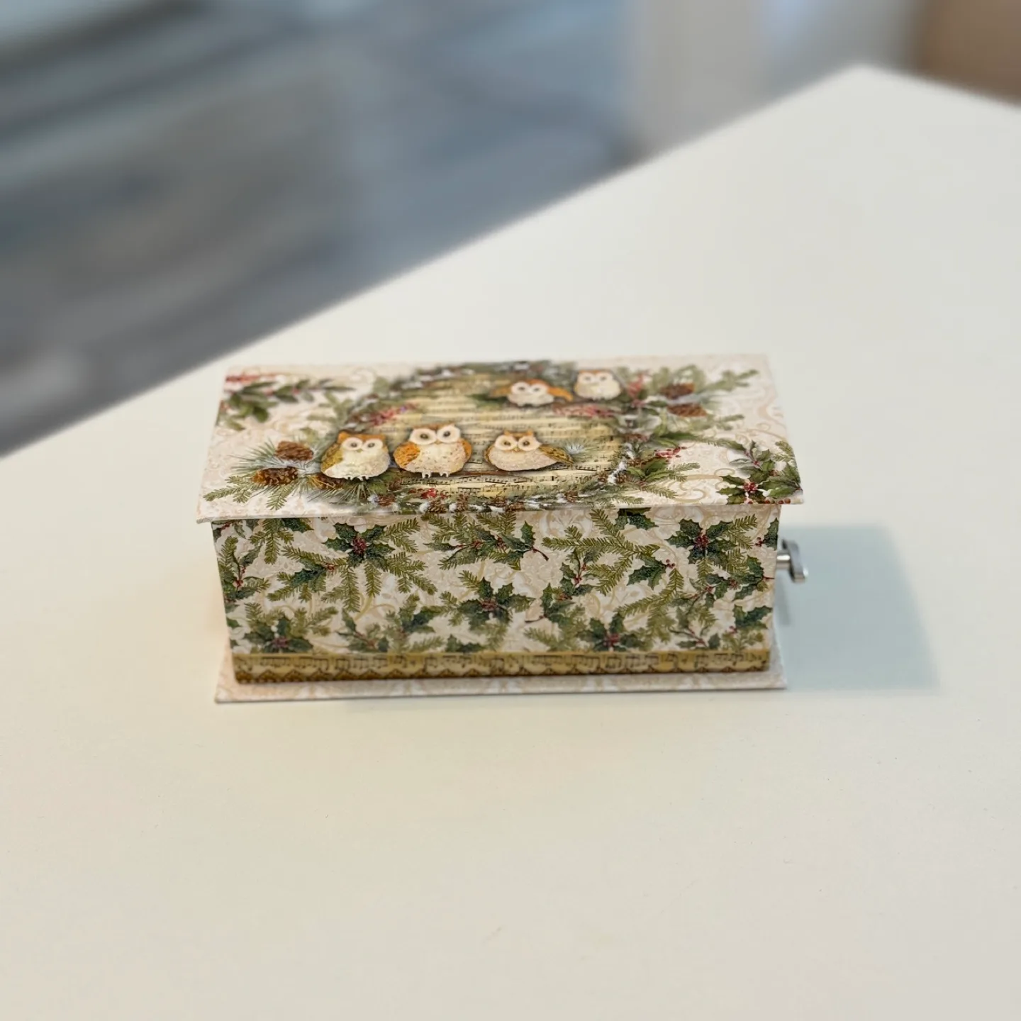 Vintage Christmas Owl Music Box image indicator(2)