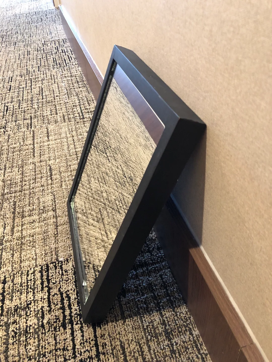 Black framed wall mirror 39*31cm image indicator(3)