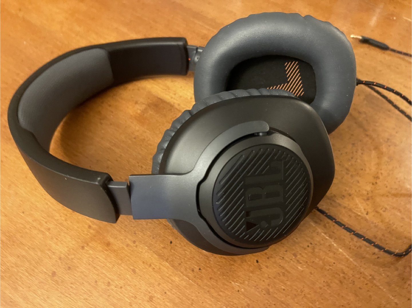 JBL Headphones - photo 2