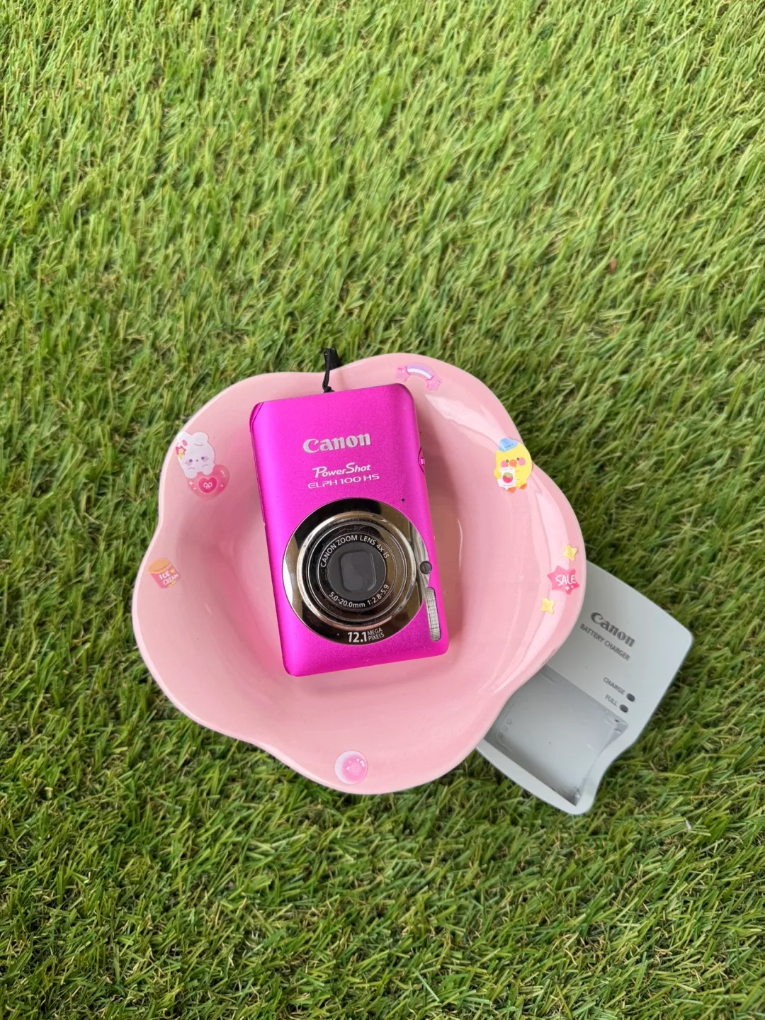 Canon PowerShot ELPH 100 HS Pink Digital Camera thumbnail