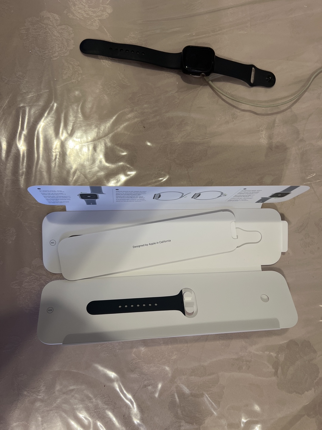 Apple Watch Series 4 - Black Sport Band - photo 5