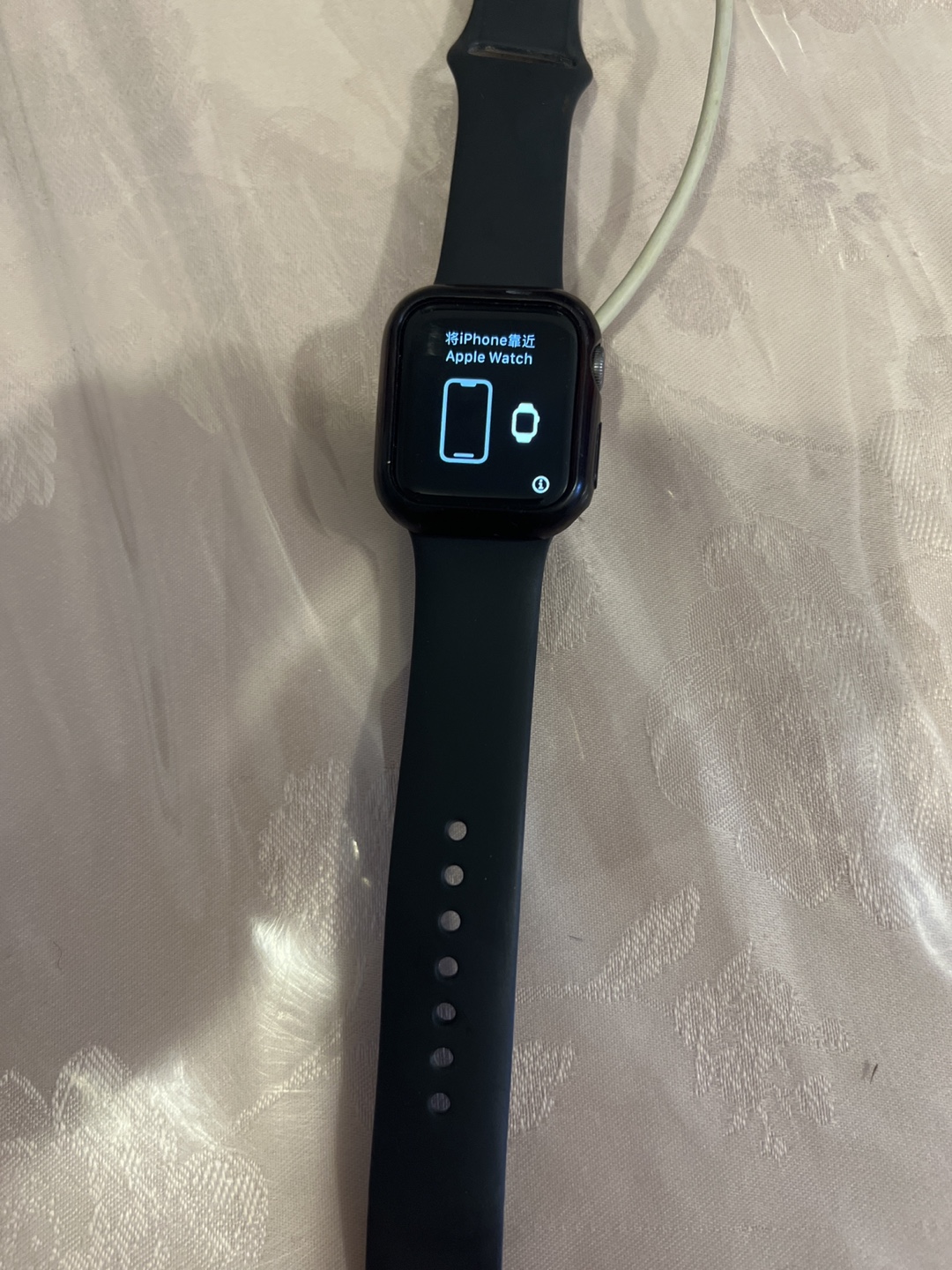 Apple Watch Series 4 - Black Sport Band