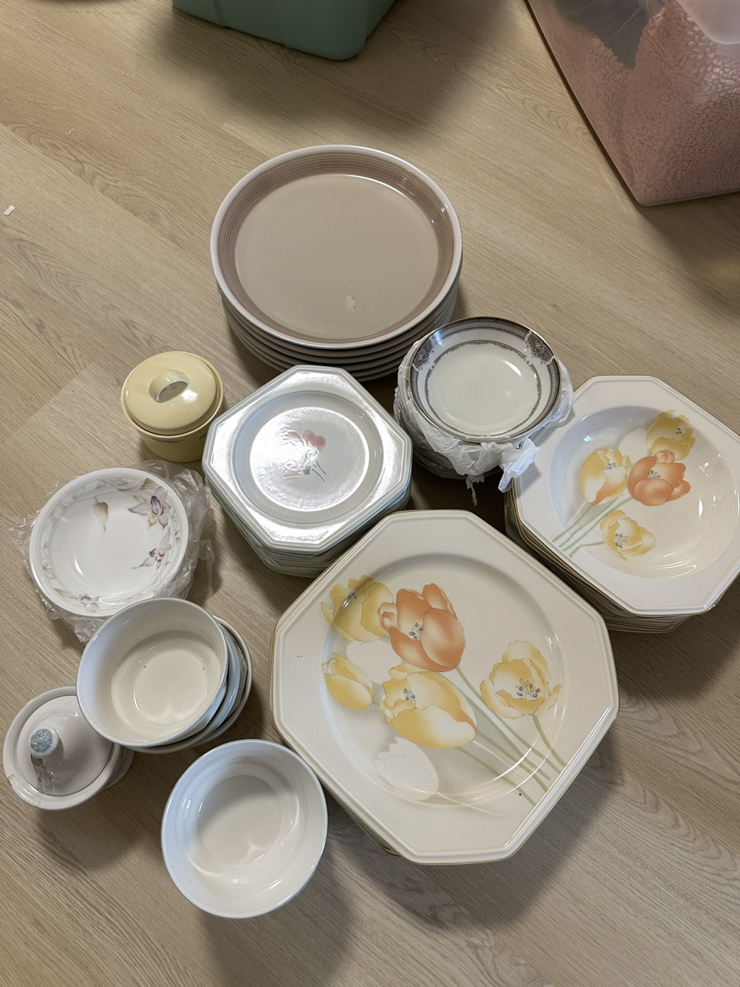Mikasa dinnerware lot with free Calgary Winter Olympic Glass - photo 3