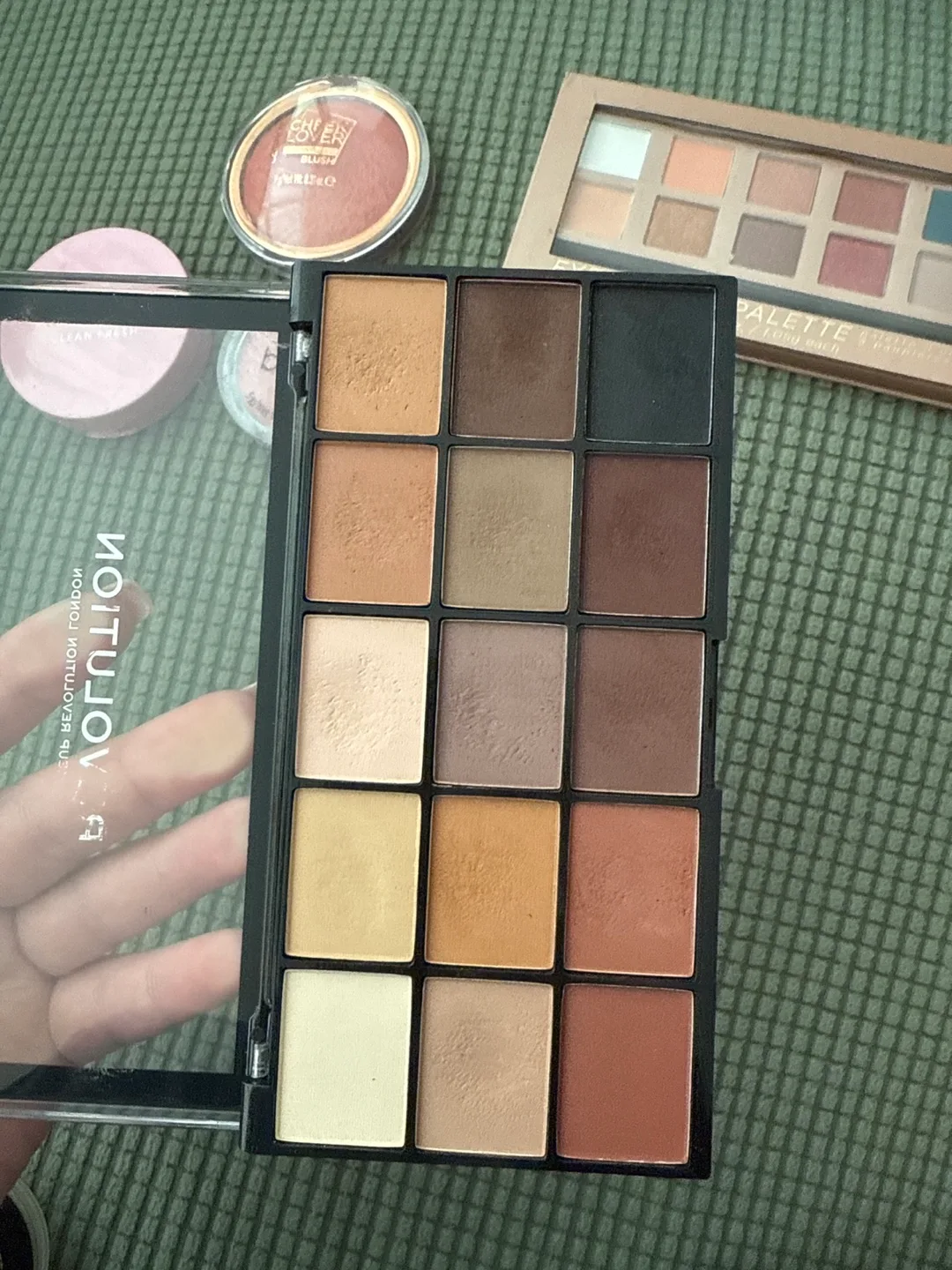 Makeup Bundle: Eyeshadow Palettes & Blushes image indicator(4)