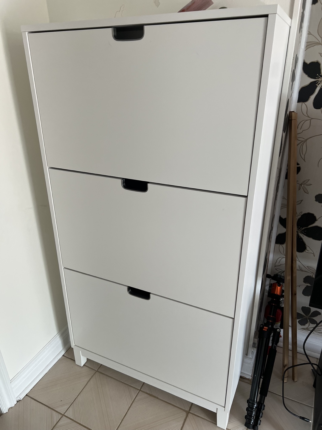 White Shoe Cabinet with Three Drawers