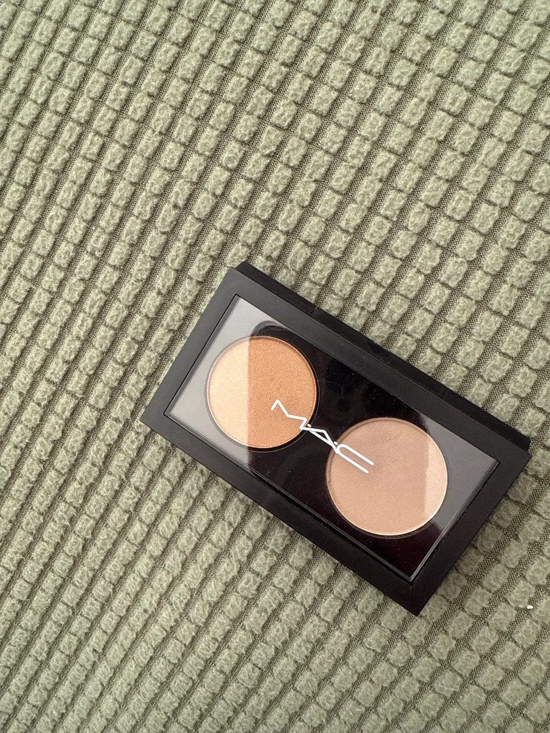 MAC Eyebrow Duo (blonde) image indicator(2)