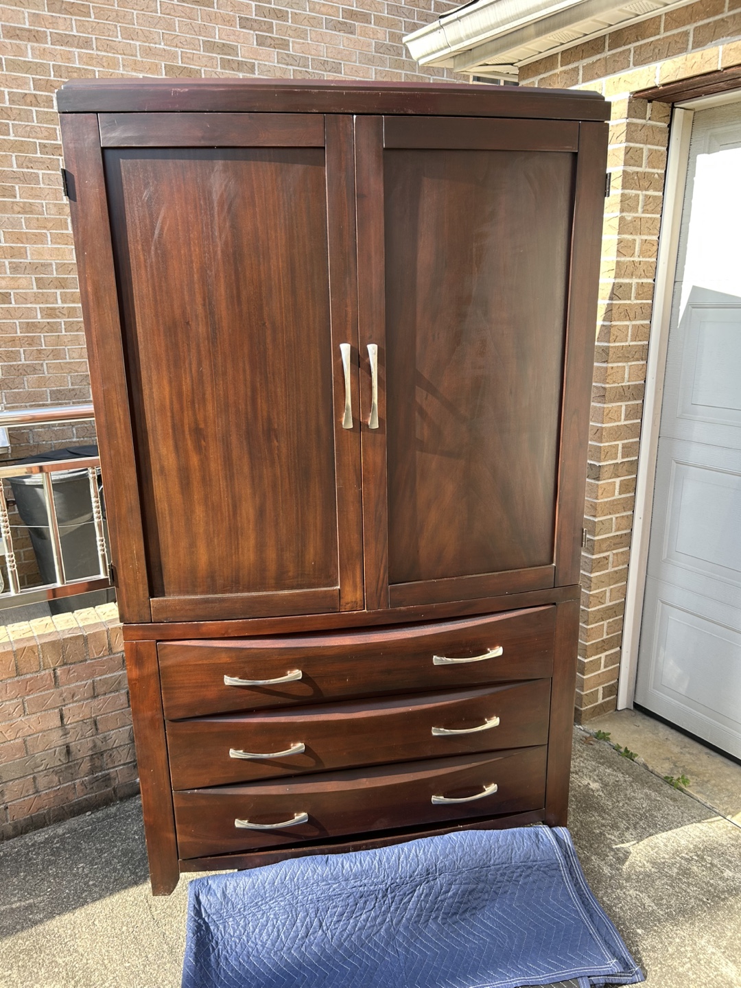 Solid wood Armoire