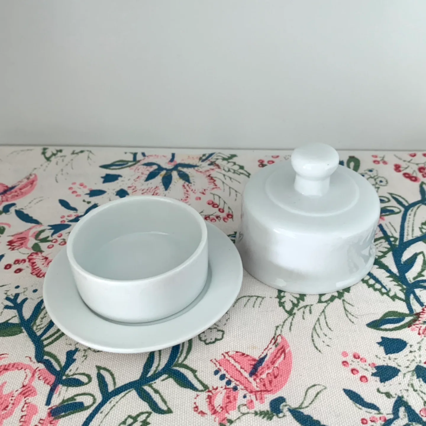 Vintage White Porcelain Butter Dish image indicator(2)