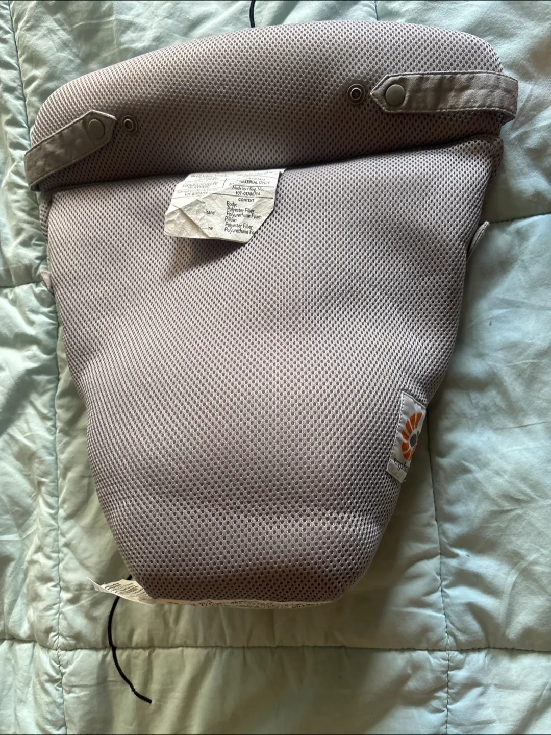 Ergobaby Carrier Insert - Grey image indicator(2)