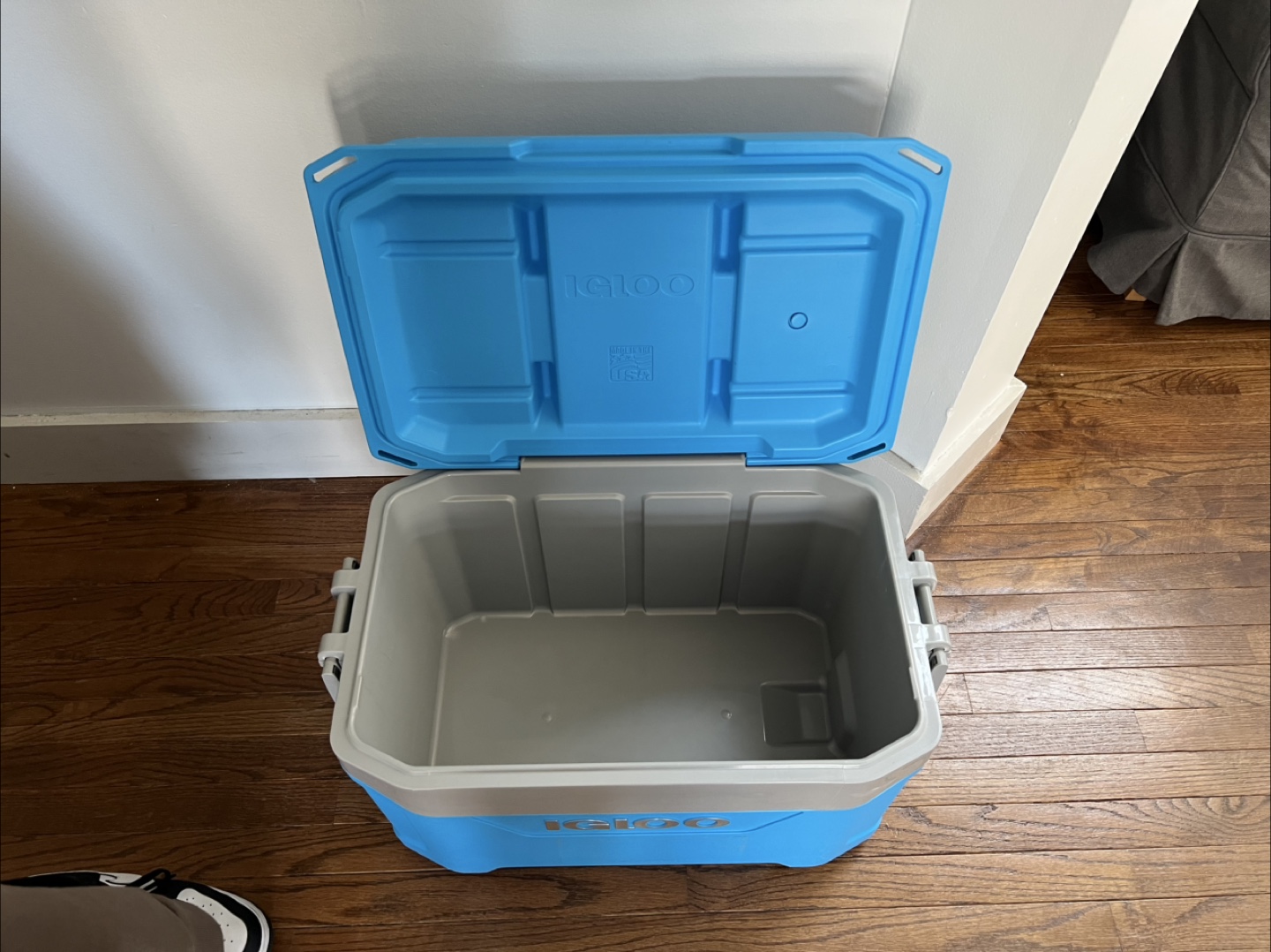 Igloo 50 Quart Cooler - photo 2