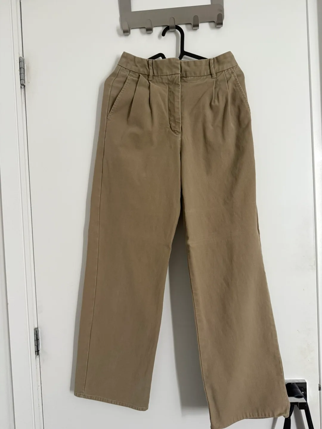 Brown Aritzia Pants image indicator(3)