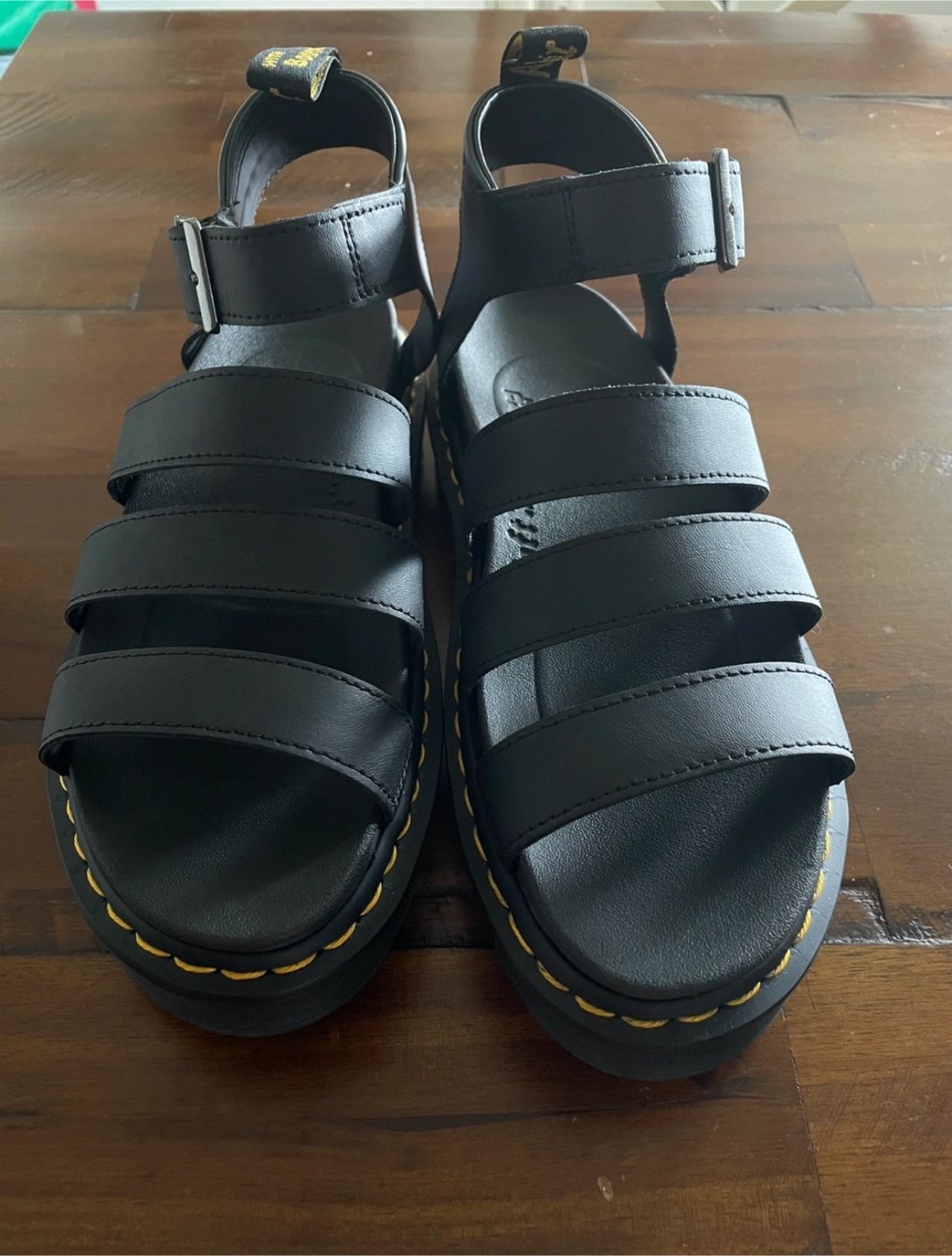 *BRAND NEW* Dr Martens - Blaire Hydro Leather Strap Sandals