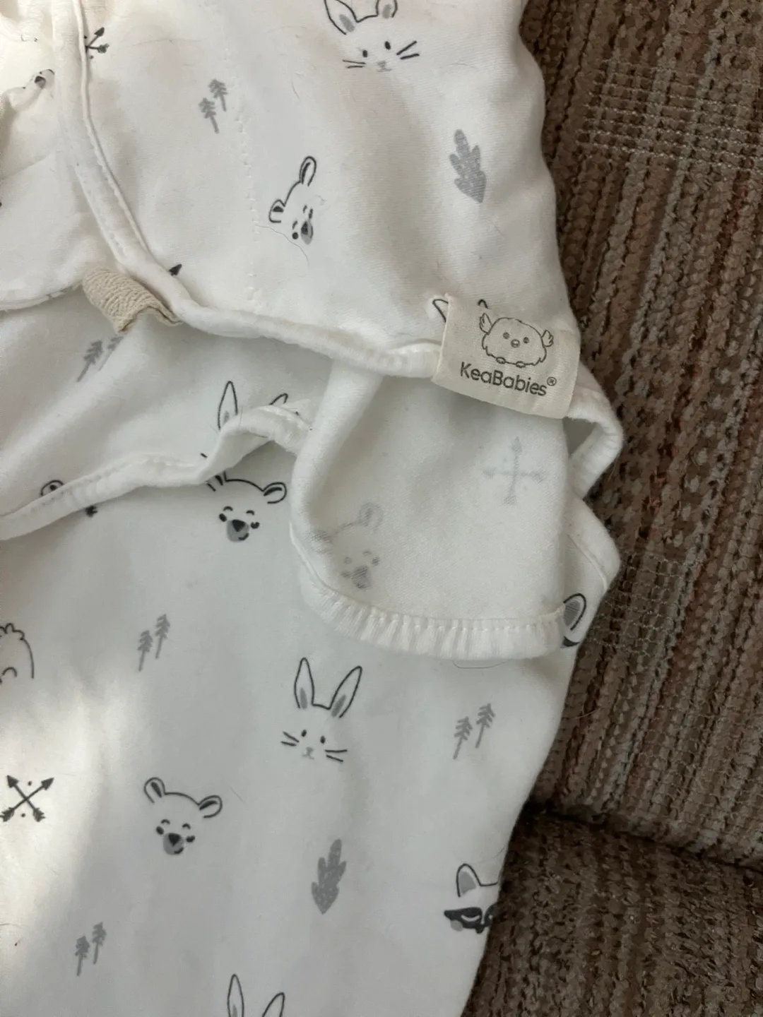 KeaBabies Organic Cotton Swaddle Size 0-3 Months thumbnail