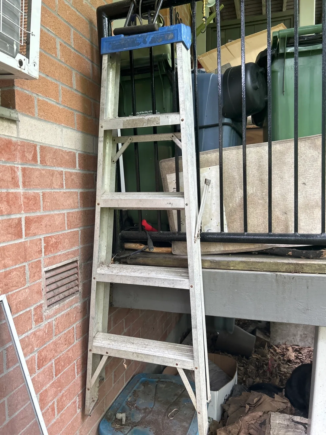 Aluminum Step Ladder thumbnail