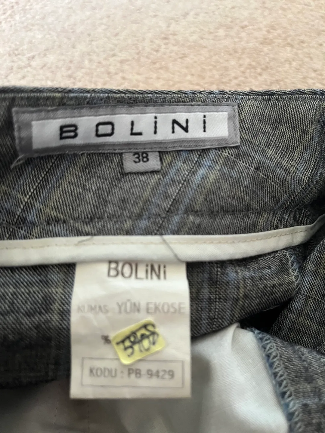 Boouli Women's Grey Plaid Trousers image indicator(4)